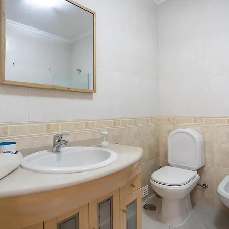 A O - House Casual بيت للعطل فيريل